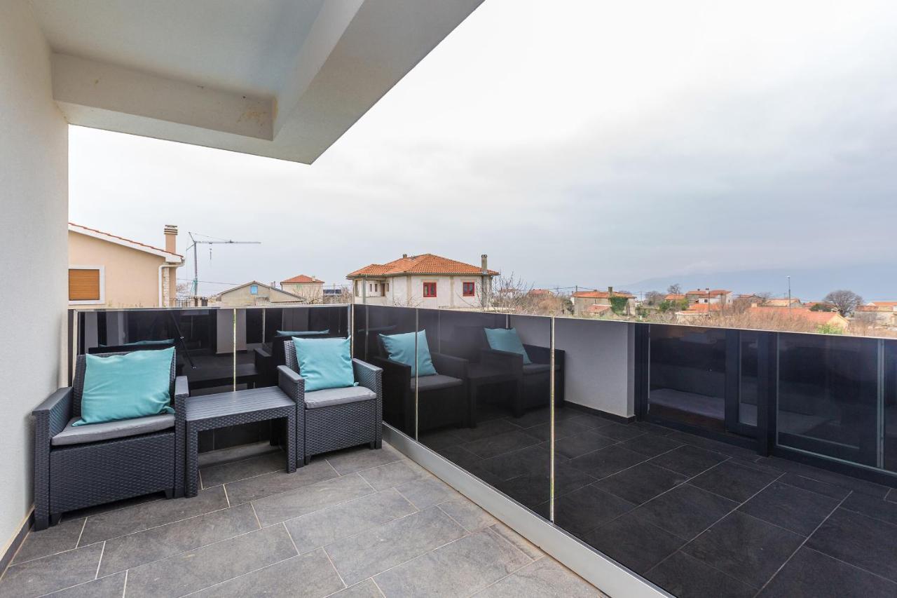 Villa Lio With Private Pool Linardici Exterior photo